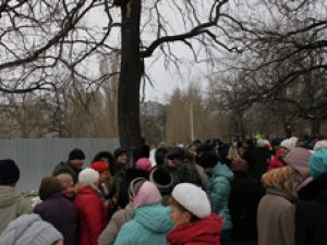 Жители Самары вышли на улицы, чтобы защитить дубовую рощу