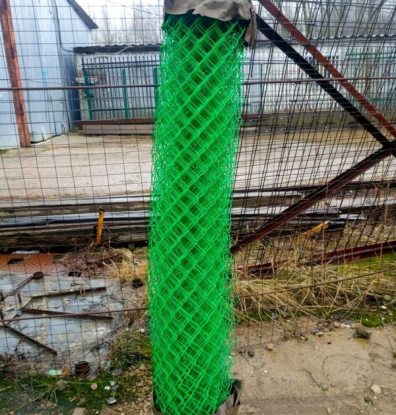 Сетка плетёная ПВХ; яч.:55; д.:2,5; ширина:2м светло-зеленый; длина:10м